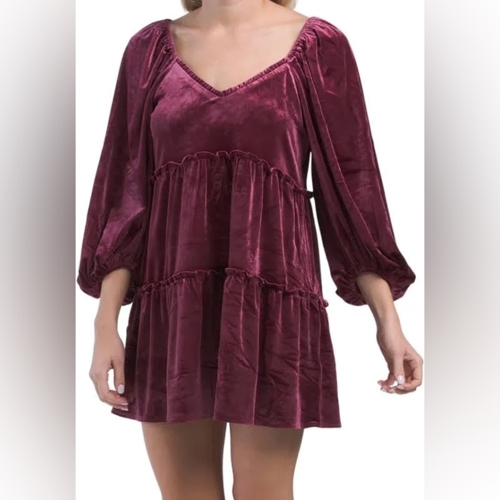 NWT Betsey Johnson Velvet Tiered Mini Dress with Puff Sleeves